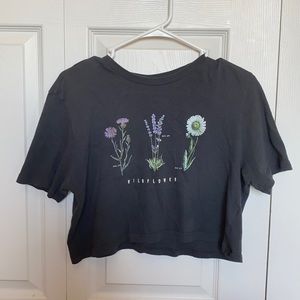 OU GRAPHIC FLOWER CROP TOP